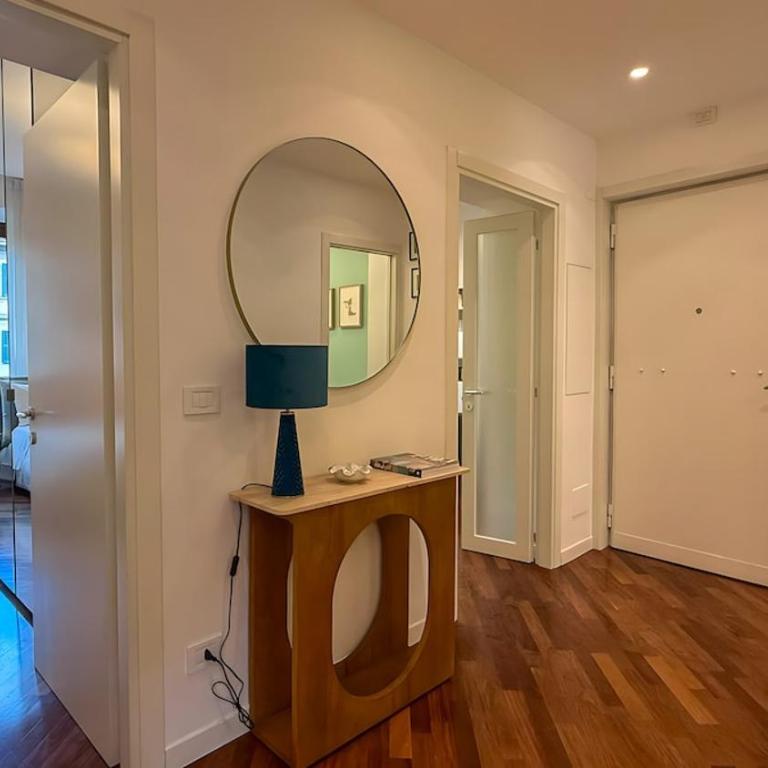 Elegant Roman Escape Walk to the Colosseum - Appartamento con 2 Camere da Letto - 34