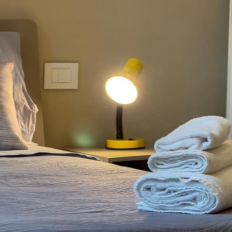 Elegant Roman Escape Walk to the Colosseum - Appartamento con 2 Camere da Letto - 40