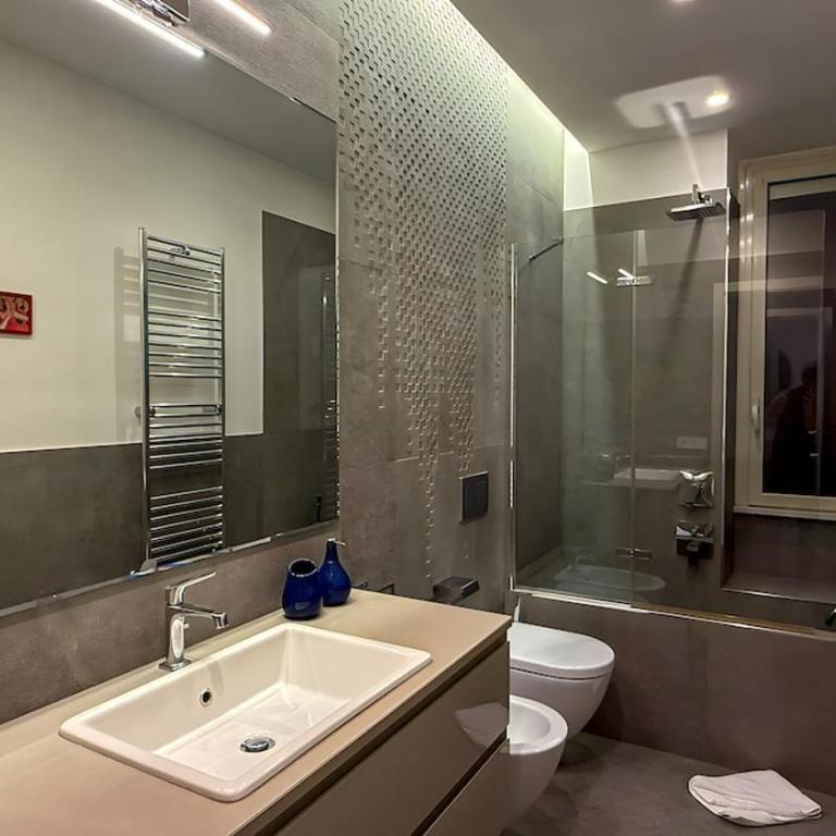Elegant Roman Escape Walk to the Colosseum - Appartamento con 2 Camere da Letto - 41