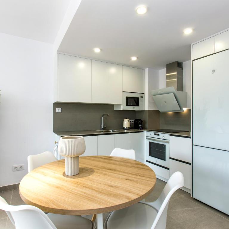Modern apartment - Montgó view, pool & private parking near Dénia centre & beach - Apartamento de 1 dormitorio - 3