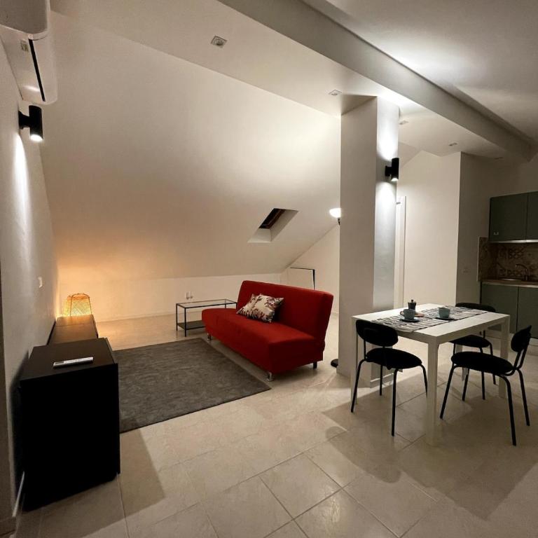Suite Mansarda - Appartamento con 1 Camera da Letto - 9
