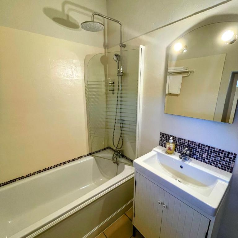 Le Manoir du Raveyron - Chambre Double Standard - 3