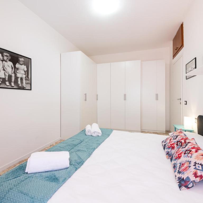 Metro M3 - 10 min Duomo - Cozy Apt W Balcony and AC - Appartamento con 2 Camere da Letto - 13
