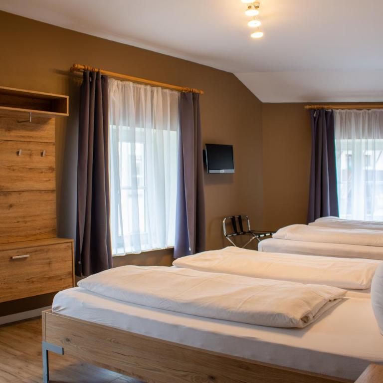 City House Alpeneck - Economy Vierbettzimmer - 6