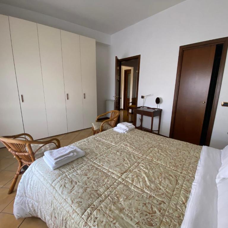 DimoraDora - Appartamento con 2 Camere da Letto e Balcone - 12