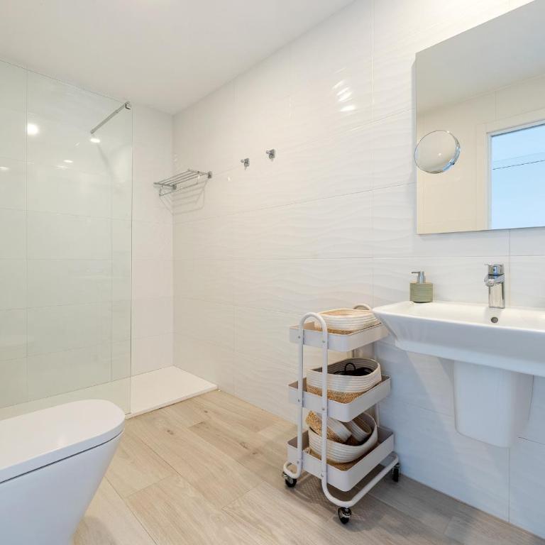 Hauzify I Apartaments Roques Daurades - Apartamento de 1 dormitorio - Planta baja - 10