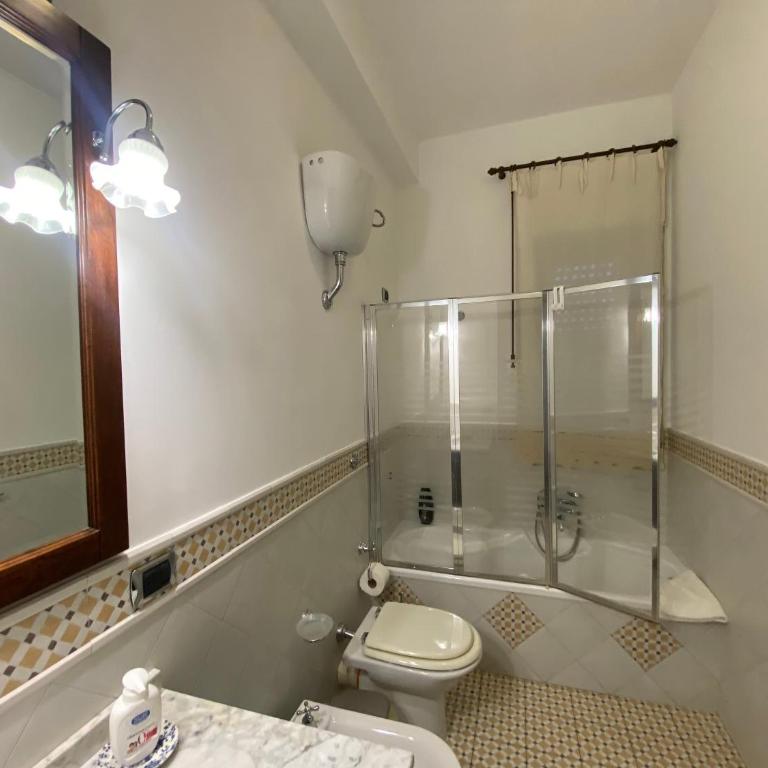 DimoraDora - Appartamento con 2 Camere da Letto e Balcone - 10