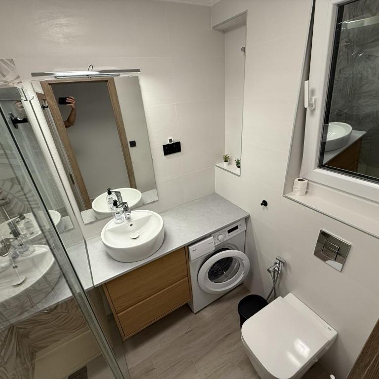 Cómodo Apartamento cerca de la playa de San Antonio, dos baños - Three-Bedroom Apartment with Sea View - 28