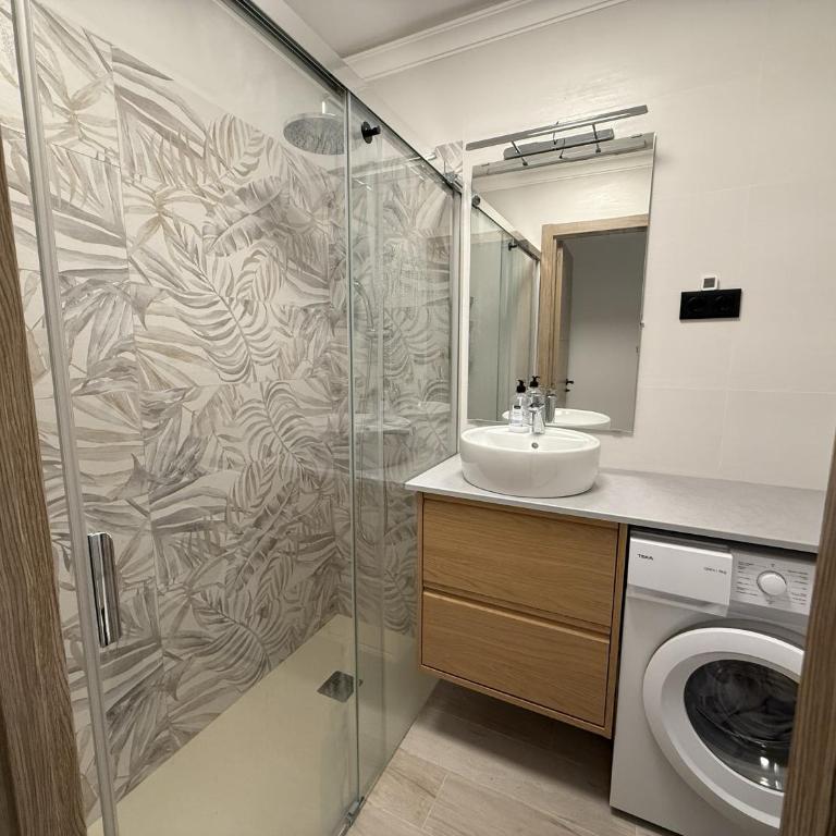 Cómodo Apartamento cerca de la playa de San Antonio, dos baños - Three-Bedroom Apartment with Sea View - 27