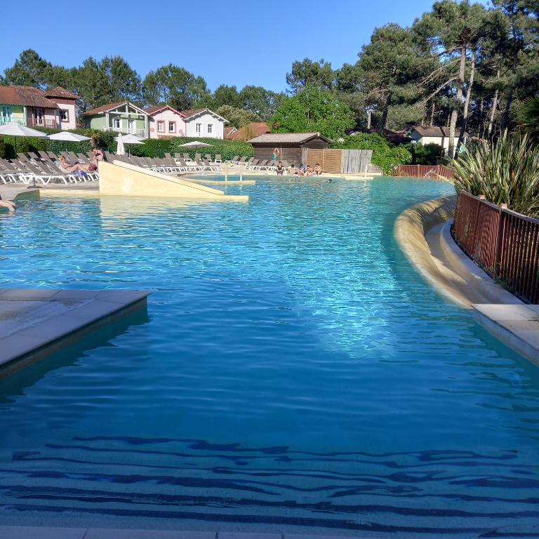 T2 32m2 terrasse 8m2 PISCINE LACANAU OCEAN LAC GOLF MULTISPORT - One-Bedroom Apartment - 33