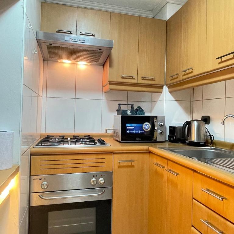Steps from the subway and Free Parking - Apartamento de 2 dormitorios - 36