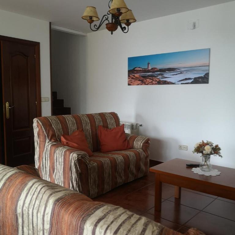 Viviendas Vacacionales Beni II - Four-Bedroom House - 13
