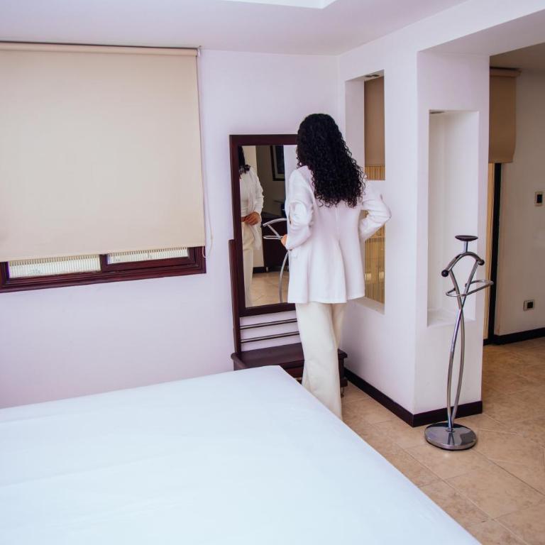 Hotel Plaza Las Américas Cali - Alojamiento Superior - 2
