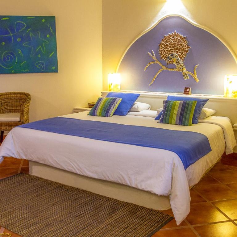 Riviera del Sol Amazing King Size Junior Suite 104 - King Suite - 3