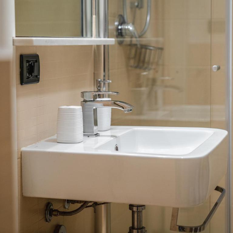 SANT'ELIGIO APARTMENTS & ROOMS - Double Room with Private Bathroom - 24