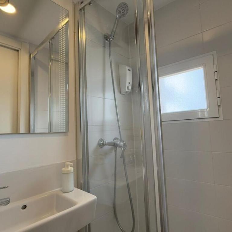 Outdoor studio for 2 people in Lavapiés - Amparo - 3 - One-Bedroom Apartment - 12