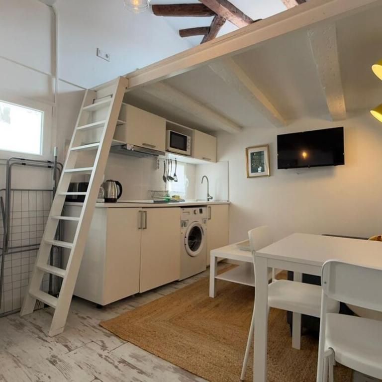Outdoor studio for 2 people in Lavapiés - Amparo - 3 - One-Bedroom Apartment - 15