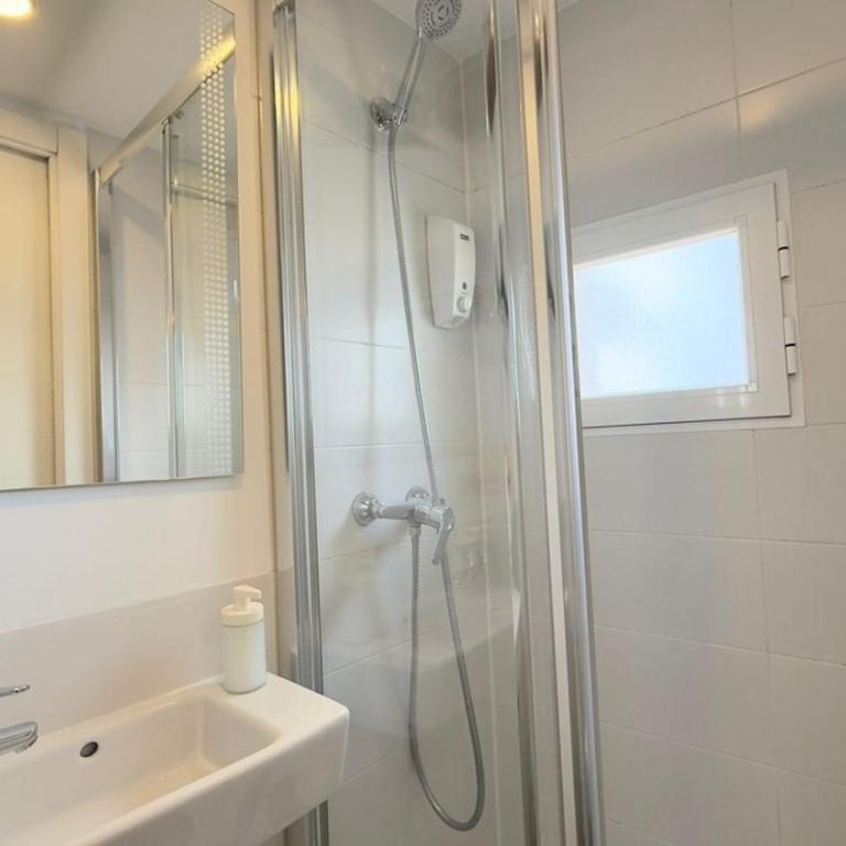 Outdoor studio for 2 people in Lavapiés - Amparo - 3 - One-Bedroom Apartment - 16
