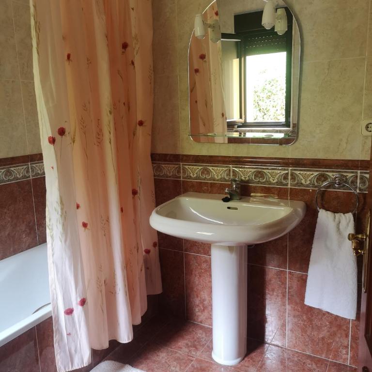 Viviendas Vacacionales Beni II - Four-Bedroom House - 29