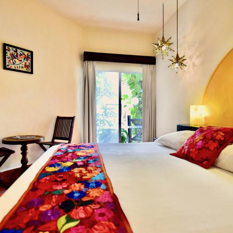 Riviera del Sol Amazing King Size Junior Suite 305 - King Suite - 12
