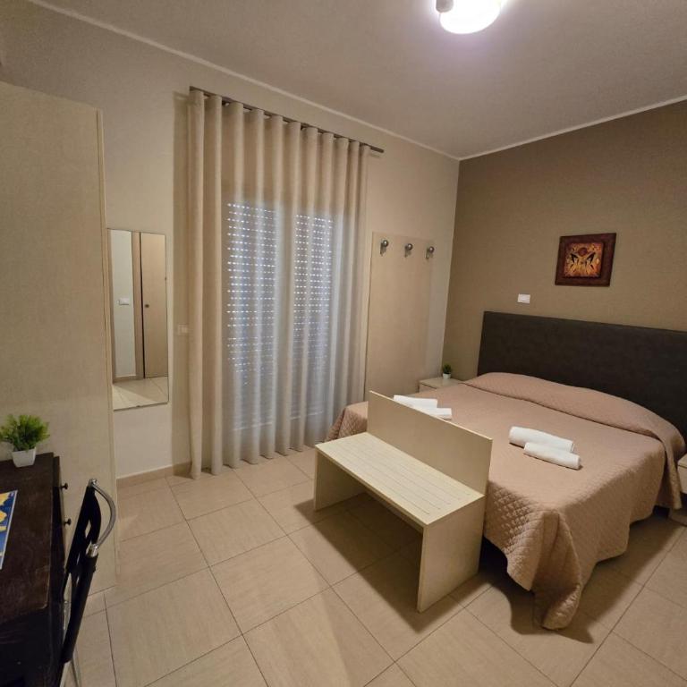 Il Fiore di San Giovanni B&B - Camera Matrimoniale con Bagno Privato - 6