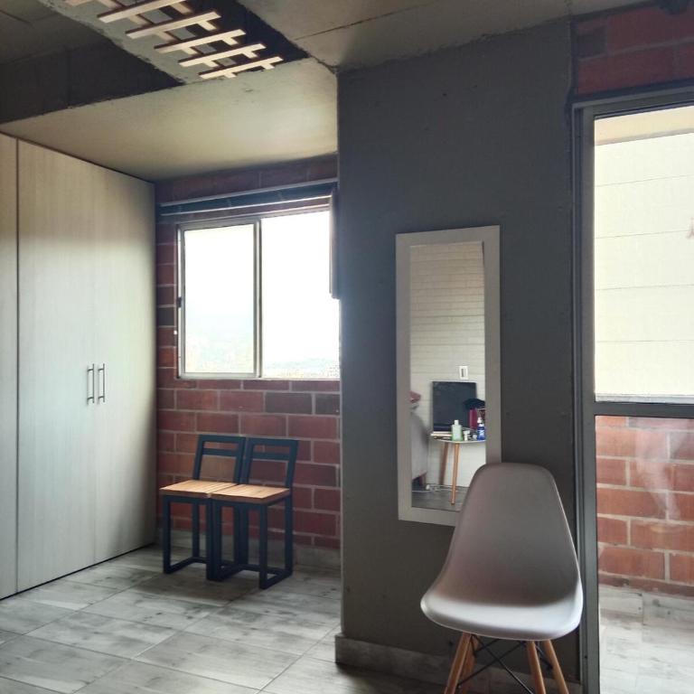 Study by Los Molinos - One-Bedroom Apartment - 10