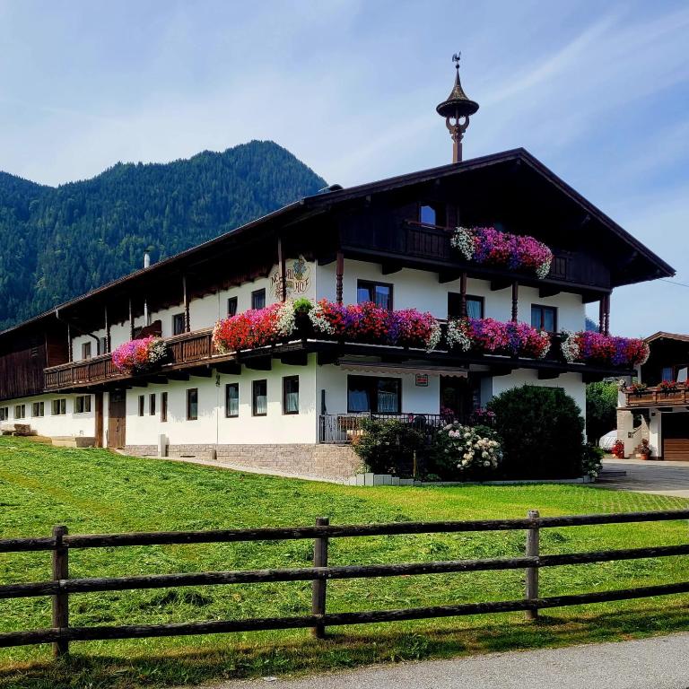 Neubauhof - Deluxe Doppelzimmer mit Zustellbett - 1