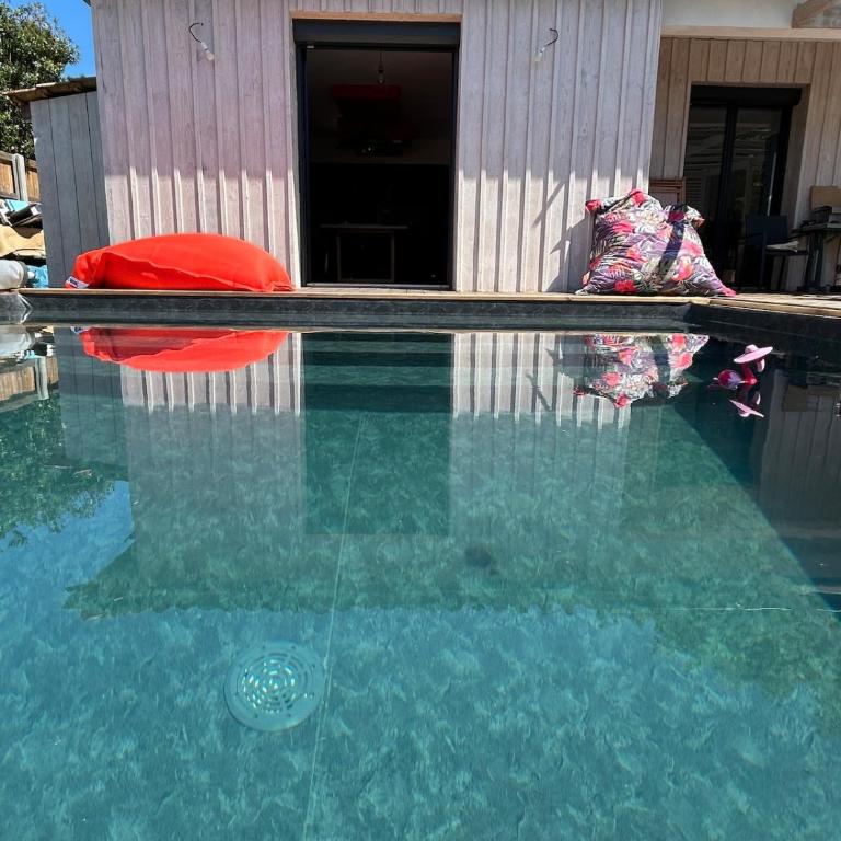 Maison charmante avec piscine - Villa 1 Chambre - 4