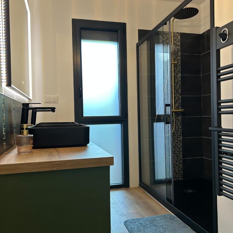 Maison charmante avec piscine - Villa 1 Chambre - 9