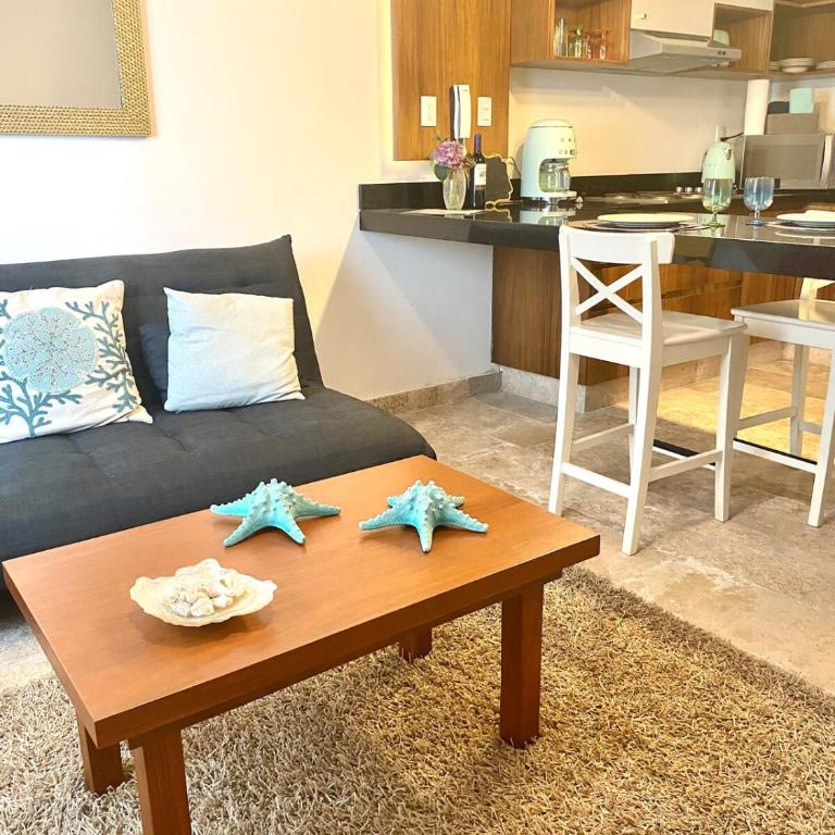 Amazing new comfy apartment steps from the beach - One-Bedroom Apartment - 7