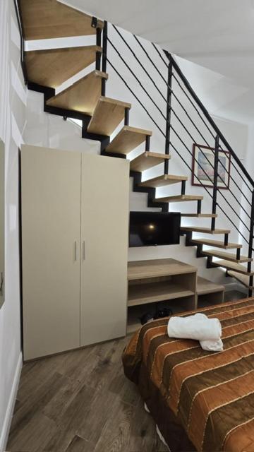 RBR Relax Boutique Rome - adiacente metropolitana per il centro di roma - Appartamento su 2 Livelli - 14