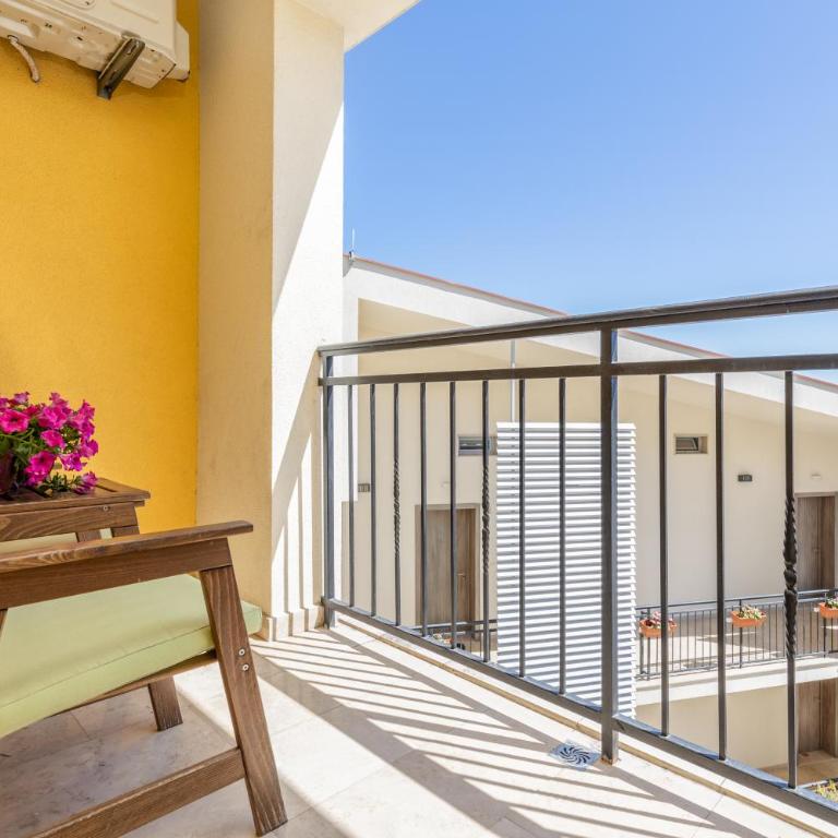 Apart hotel KATUNJANIN - One-Bedroom Apartment - 11