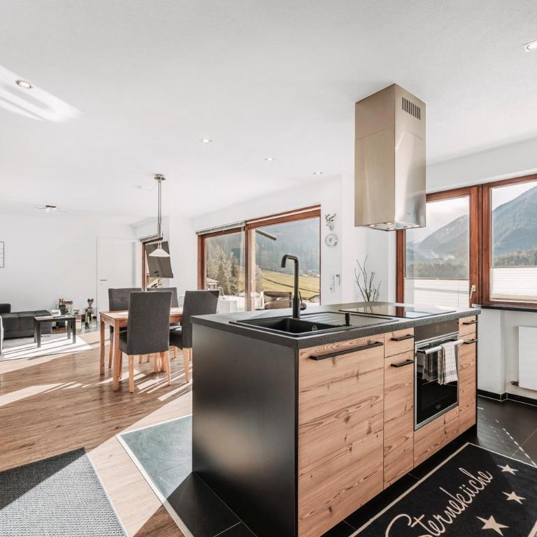 Herzblut Wohlfühl Appartements by Peak Stay - Two-Bedroom Apartment with Terrace - 3