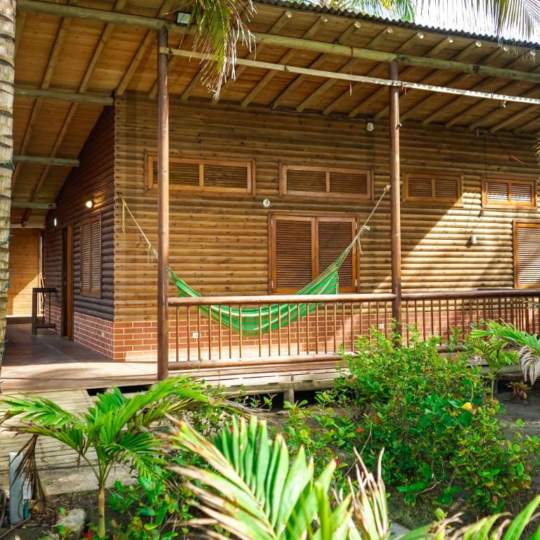 Hamaca Grande Eco Hotel - Habitación Familiar con baño privado - 5