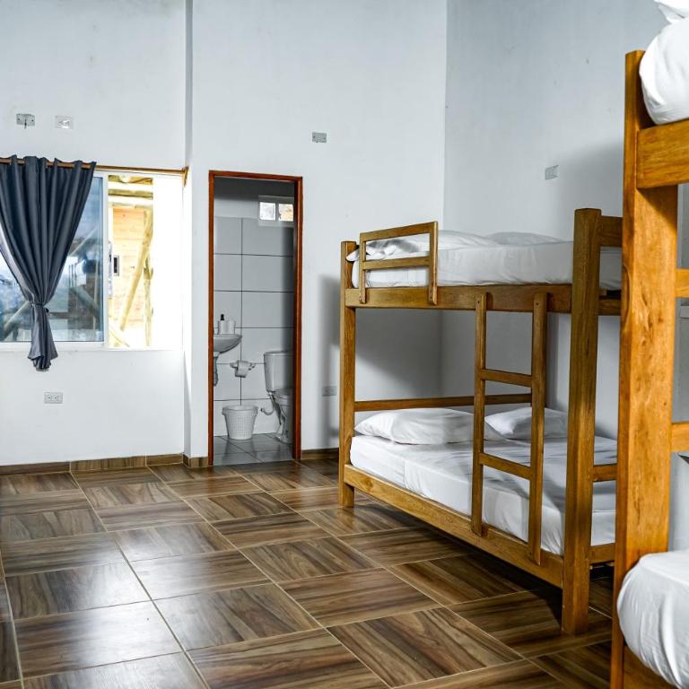 Hamaca Grande Eco Hotel - Habitación Familiar con baño privado - 5