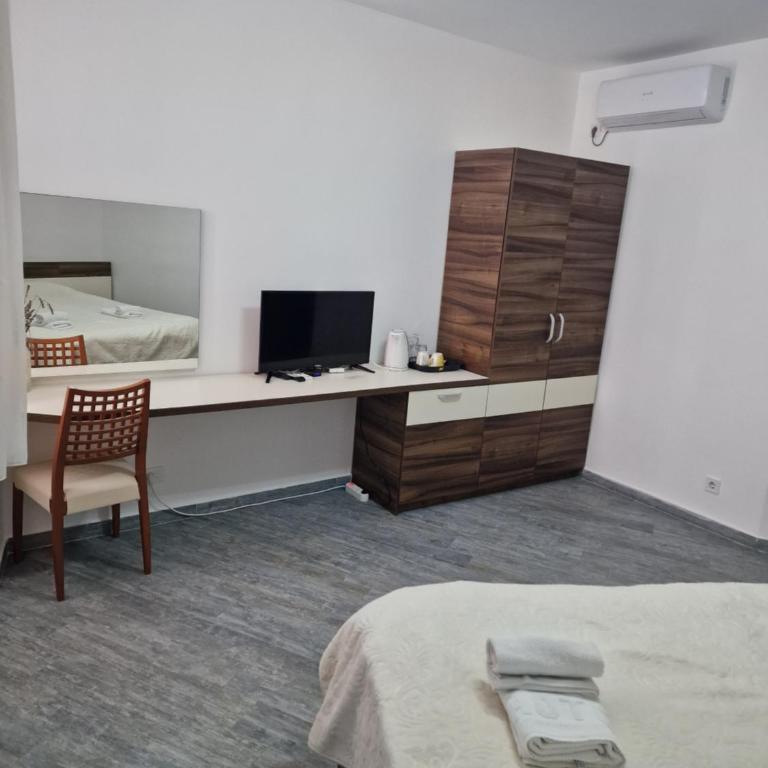 Rooms Dana Old Town Budva - Dvokrevetna Soba sa Bračnim Krevetom - 2