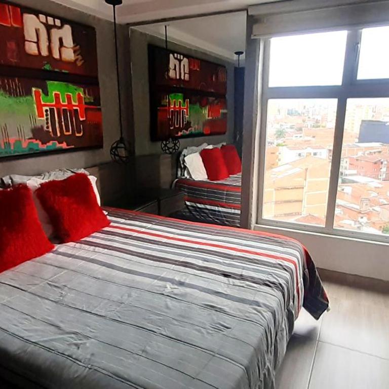 Stylish Loft in Laureles-Gorgeous views & comfort - One-Bedroom Apartment - 9