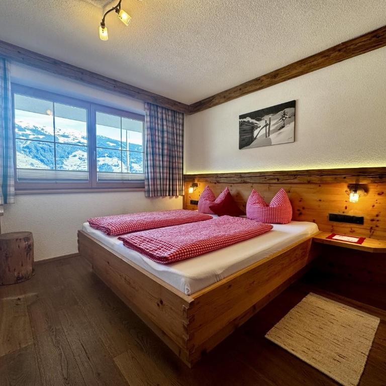 Landhaus Rieder im Zillertal - Two-Bedroom Apartment with Mountain View - 19