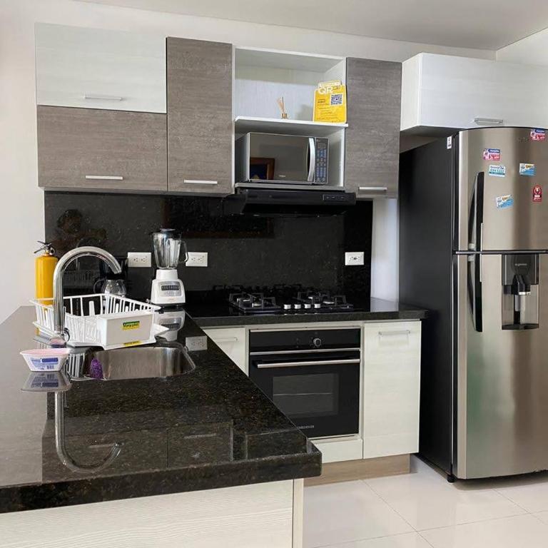 Apartamentos Palmetto Sunset por Parceros Group - Three-Bedroom Apartment - 26