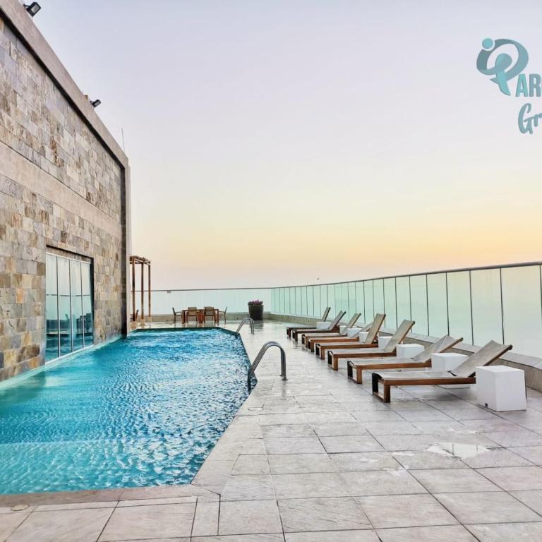 Apartamentos Palmetto Sunset por Parceros Group - Three-Bedroom Apartment - 1