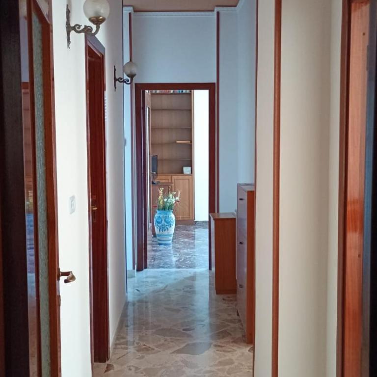 A due passi dalla sabbia fine - Appartamento con 2 Camere da Letto, Balcone e Vista mare - 10