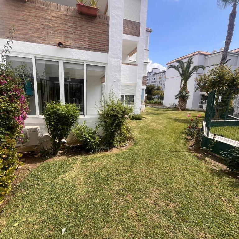LAGUNA BEACH PISCINA- HOME RENt MALAGA - Two-Bedroom Apartment - 4