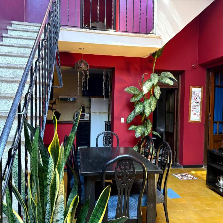 Unique Artist Home Greenery & Terrace - Apartamento - 2
