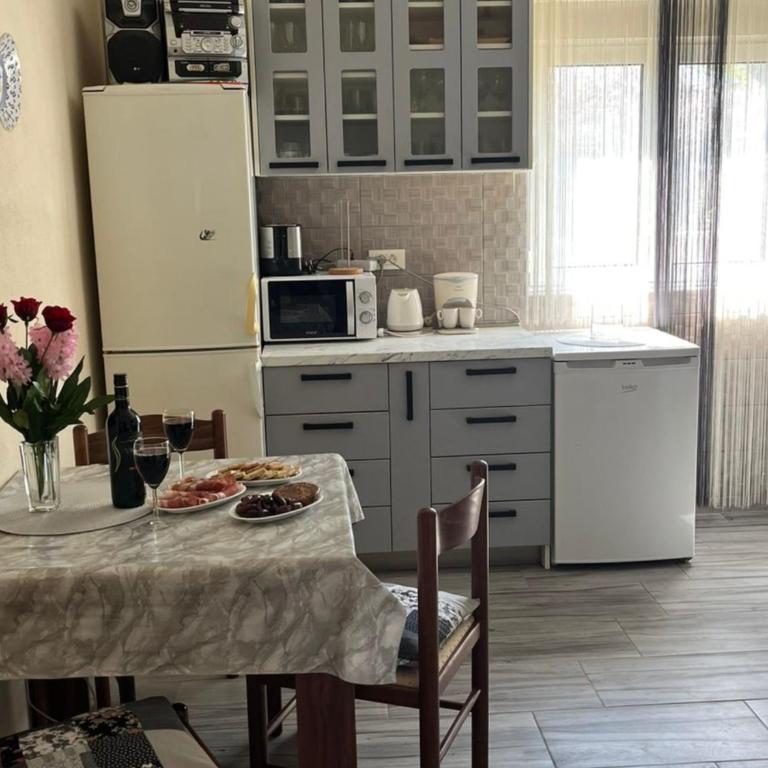 Montenegro Sun House near Plavi Horizonti Beach - Two Bedroom Holiday Home - 8