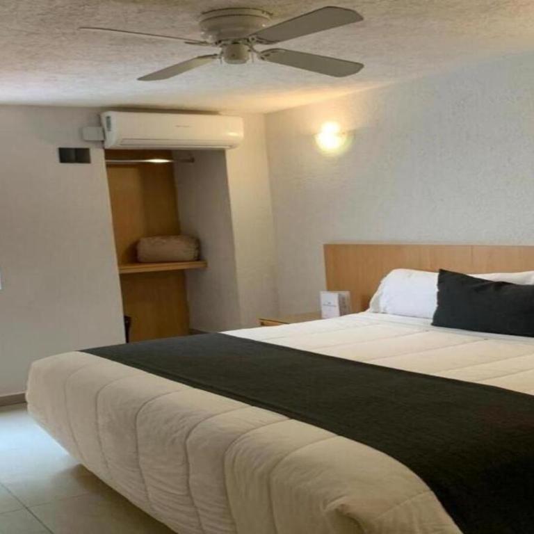 Hotel Emperador centro Guadalajara y Remodelado - Standard Room - 10