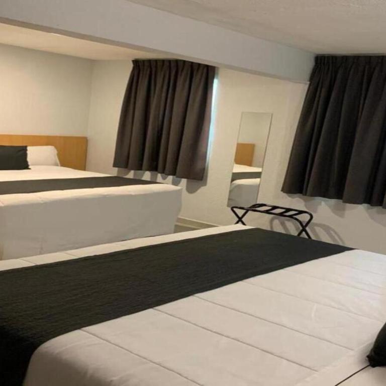 Hotel Emperador centro Guadalajara y Remodelado - Deluxe Double Room - 1