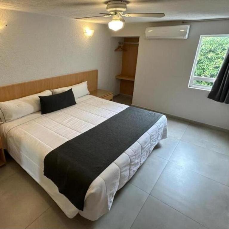 Hotel Emperador centro Guadalajara y Remodelado - Standard Room - 9