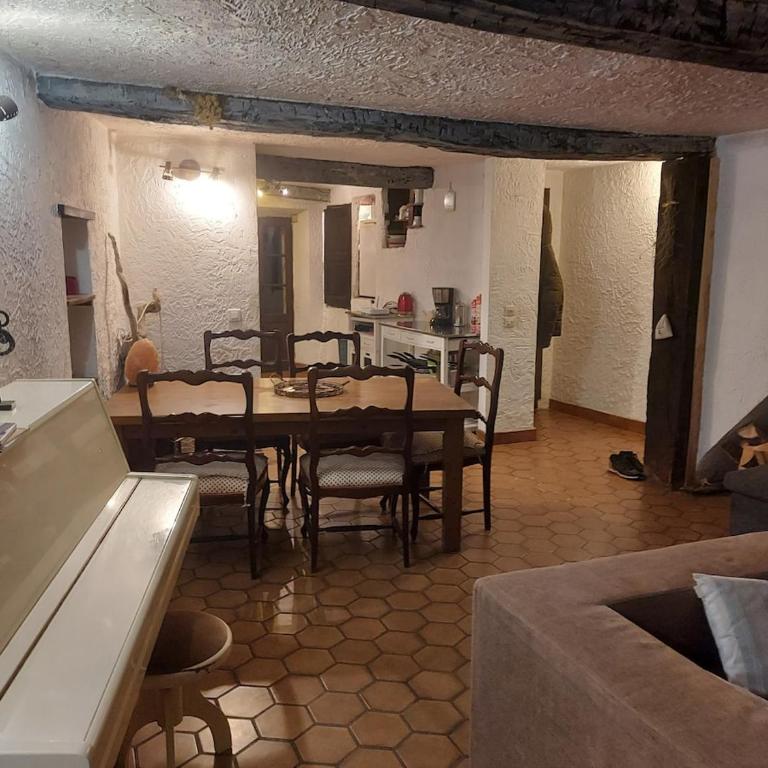 Maison de Montagne chaleureuse - Maison de Vacances - 2