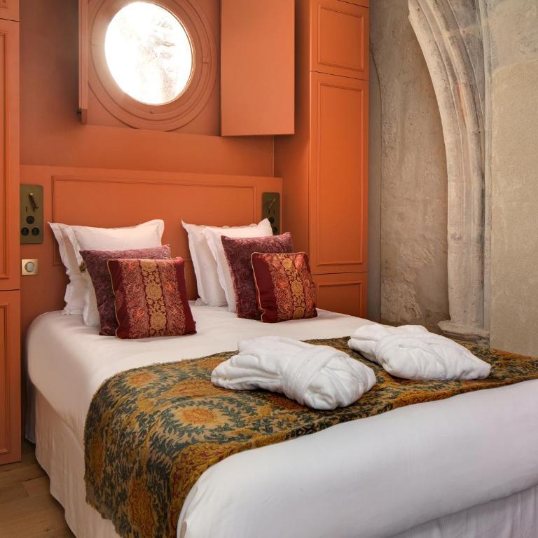 Le Cloitre des Augustins 5 stars Spa & Fitness - Suite - Vue sur Jardin - 14
