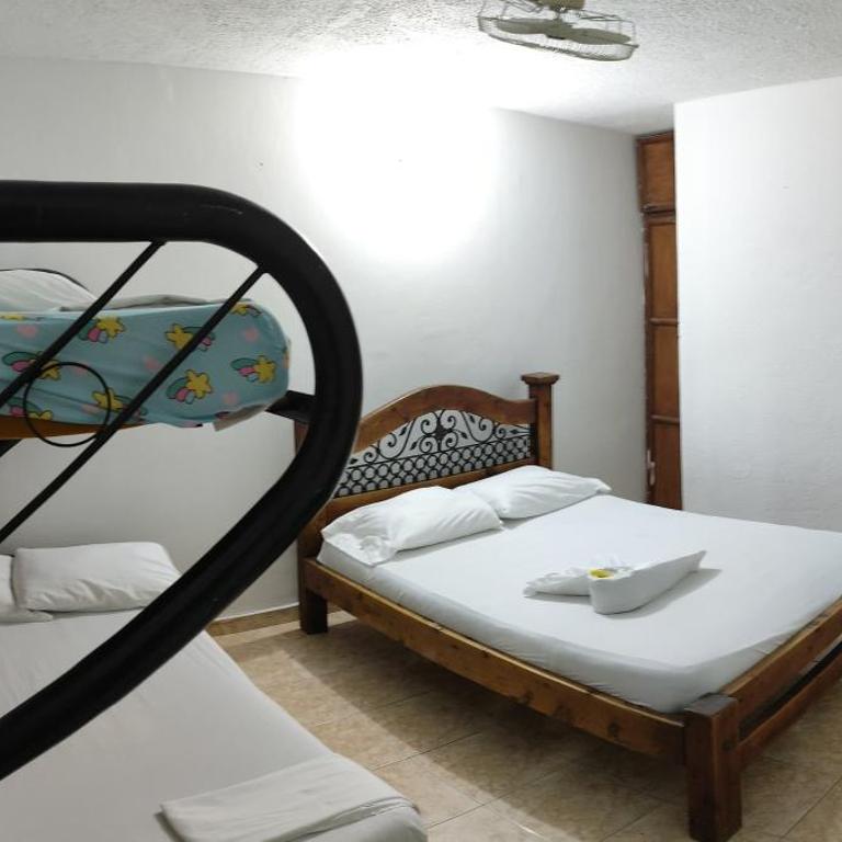 Hotel Dinastía Castillo Central - Habitación Familiar Estándar - 4